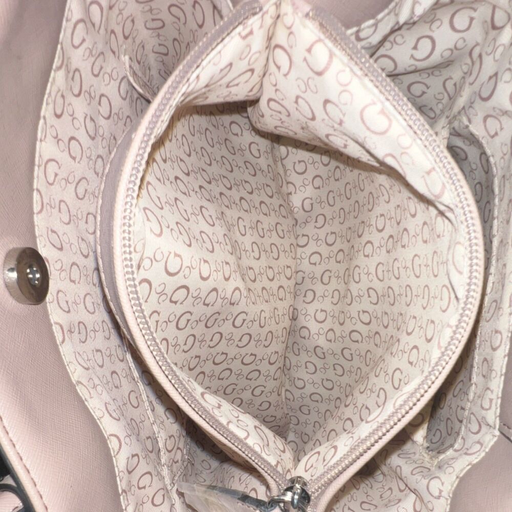 GUESS Logo Beige Heart Charm Tote Bag Zip Women's Double Handle Trapezoid - Picture 7 of 16